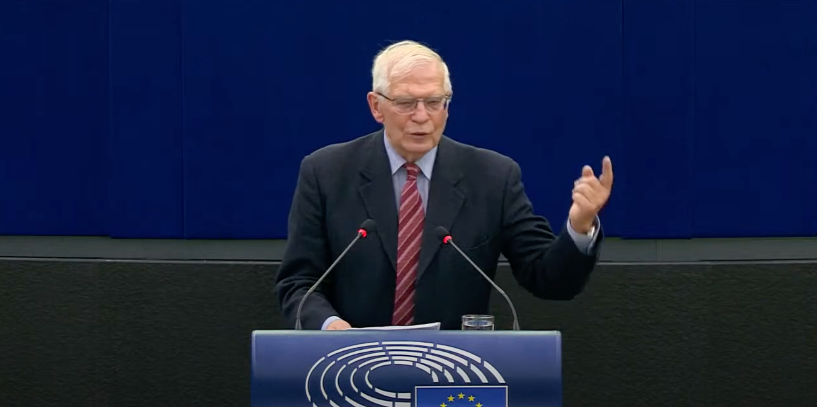 Borrell pide a los europeos “bajar la calefacción” para reducir la dependencia de Rusia